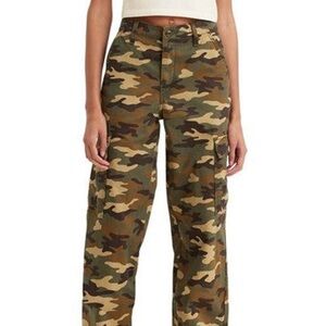 Levi’s 94 baggy camo cargo pants